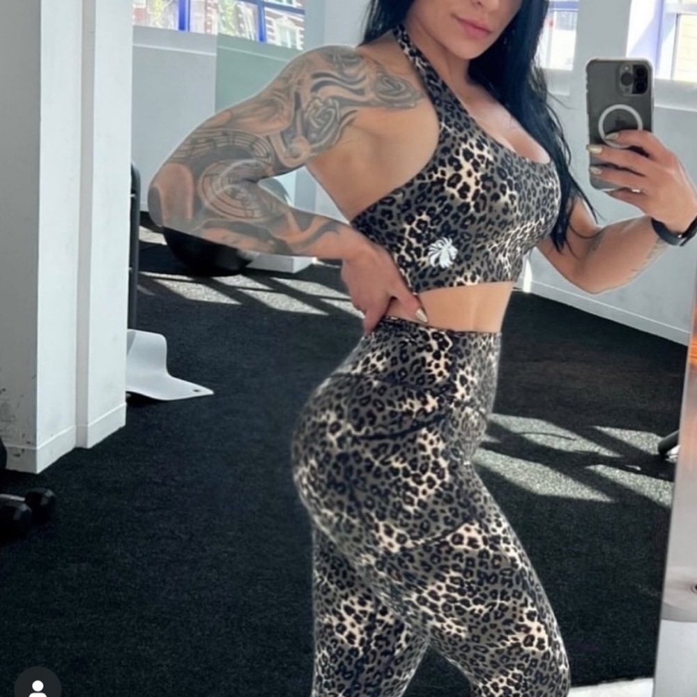 Cheetah Print Sports Bra and Leggings Set NWOT